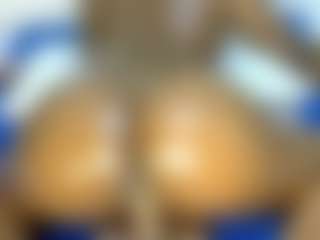 Live cam show with Judy-The-Booty - Big Tits on Uber Horny