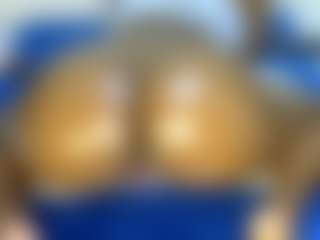 Judy-The-Booty's Live Sex Cam Show