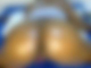 Judy-The-Booty's Live Sex Cam Show