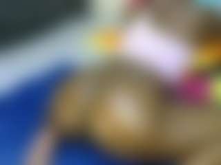 Live cam show with Judy-The-Booty - Black Squirt on Dare Cams