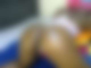 Judy-The-Booty's Live Sex Cam Show