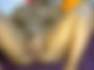 Judy-The-Booty's Live Sex Cam Show