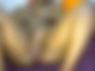 Judy-The-Booty's Live Sex Cam Show