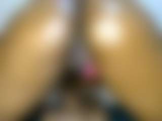 Judy-The-Booty's Live Sex Cam Show