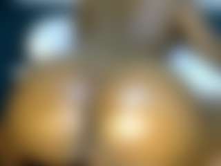 Judy-The-Booty's Live Sex Cam Show