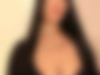 Live cam show with kimberlin-cam44 - Striptease on TeamSkeetLive