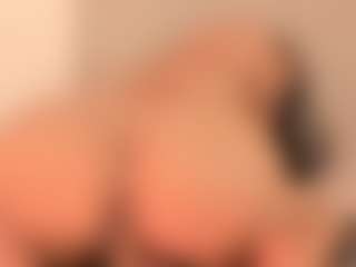 Live cam show with kimberlin-cam44 - Camel Toe on Cam Slut