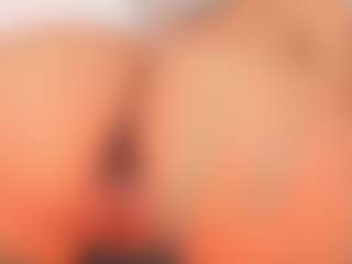 Live cam show with kimberlin-cam44 - Skinny on CamClone