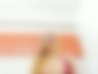 Live cam show with Maddy-Cartter - Skinny MILF on Latina Girls