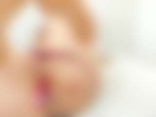 Live cam show with Maddy-Cartter - Skinny MILF on x69.live