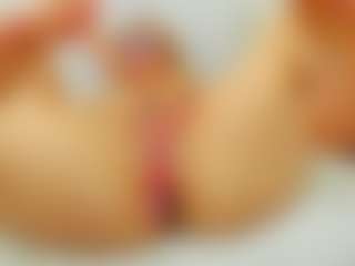 Maddy-Cartter MILF webcam performer live streaming