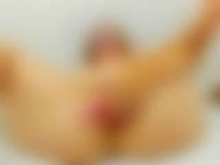 Live cam show with Maddy-Cartter - Fingering MILF on SpankPalCams