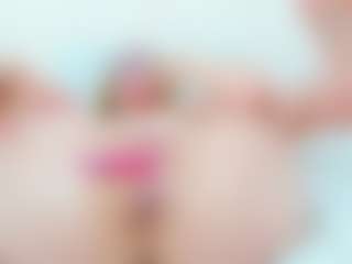Live cam show with Maddy-Cartter - Strip MILF on Camiplay Live