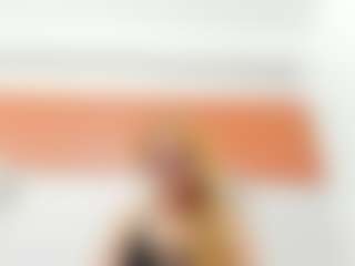 Live cam show with Maddy-Cartter - Lovense Middle Aged on AdultVida.com