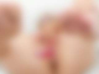 Live cam show with Maddy-Cartter - White Mature on Camsoda | colombia