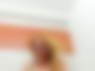 Live cam show with Maddy-Cartter - Mature on Camsoda