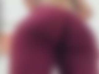 Live cam show with Maddy-Cartter - Shaved Pussy MILF on Camsoda