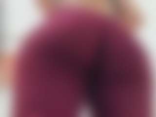 Live cam show with Maddy-Cartter - Shaved Pussy Mature on Camsoda