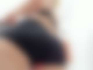 Live cam show with Maddy-Cartter - Dildo Or Vibrator on Gym Cam Girls