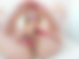 Live cam show with Maddy-Cartter - Blonde Hair Shaved Pussy on alttransgirls