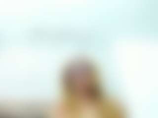 Live cam show with Maddy-Cartter - Mature on instabang