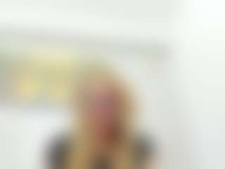 Live cam show with Maddy-Cartter - Blonde Hair MILF on AdultVida.com