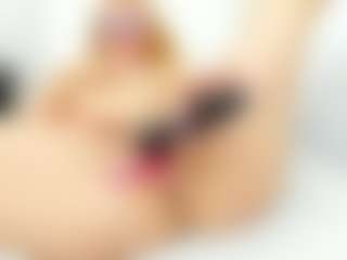 Live cam show with Maddy-Cartter - Full Nudity on liverealitysex.com