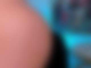 Live cam show with CelestePalmer - Natural on Milfs Live