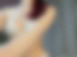 Live cam show with Emily - Petite on Instabang