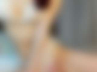 Live cam show with Emily - Cute on boobsie.com