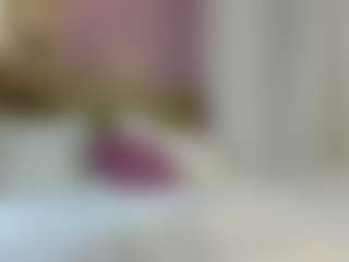 Live cam show with Emily - Hot on Instabang