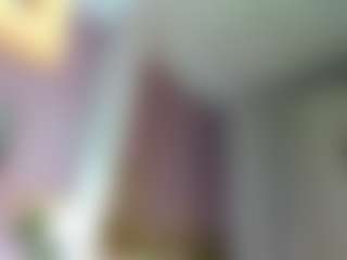 Live cam show with Emily - Teen (18+) on CamSodaAdn