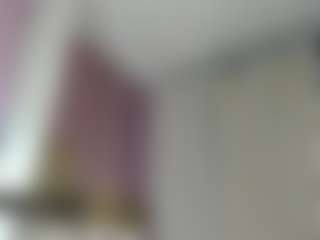 Live cam show with Emily - Brown Hair on CamwithHer