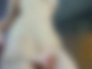 Live cam show with Emily - Petite on justonemore.cc