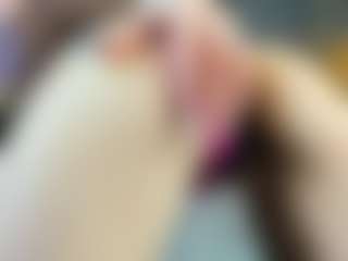 Live cam show with Emily - Striptease on Milfs Live