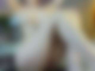 Live cam show with Emily - Big Tits on liverealitysex.com