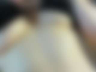 Live cam show with Emily - Skinny on TeamSkeetLive