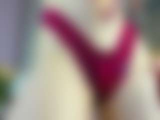 Live cam show with Emily - Student on Camsoda