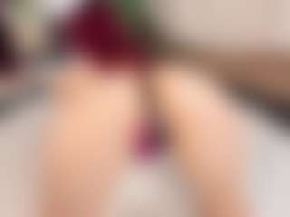 Live cam show with Emily - Big Tits on googirlz