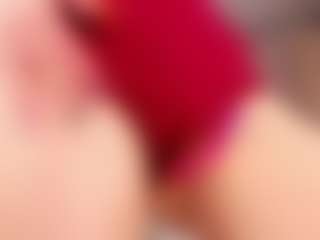 Live cam show with Emily - Petite Young Adult on crypto-cams