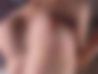 Live cam show with Emily - Amateur Brown Hair on Camsoda