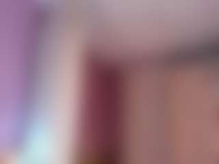 Live cam show with Emily - Amateur on Camsoda