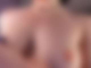 Live cam show with Emily - Young Adult on Camsoda