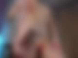 Live cam show with Emily - Living Room on TottyGirls