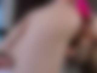 Live cam show with Emily - Fingering on StripNow