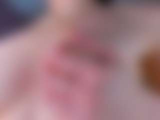 Live cam show with Emily - Brown Hair on SinfulBabes