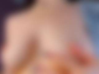 Live cam show with Emily - Petite Teen (18+) on Dolls Live