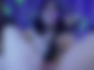 Live cam show with Kim Lennox - BBW on hrnylive.com