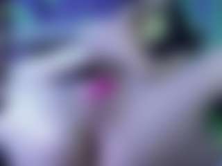 Live cam show with Kim Lennox - Oil on crypto-cams