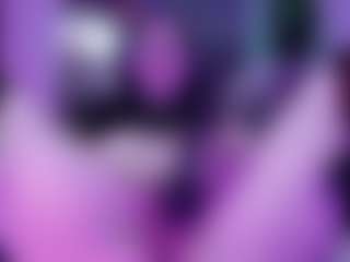 Live cam show with Kim Lennox - Goth on Latina Girls